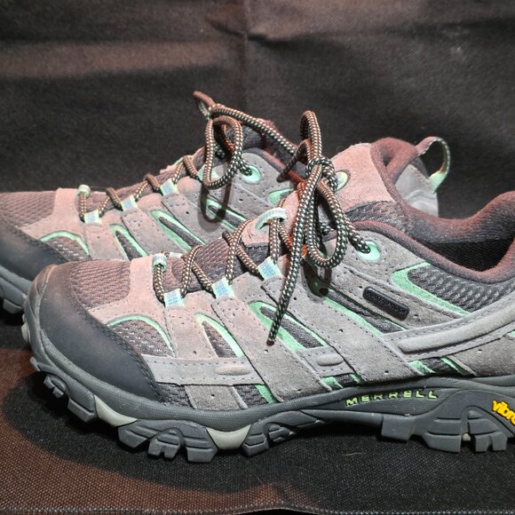 Merrell Moab waterproof hiking shoes size 8 - Picture 2 of 3